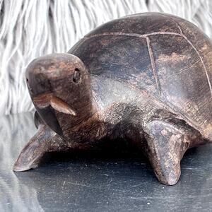Vintage Folk Art Mexican Ironwood Hand Carved Turtle 3" x7"x 2.5"